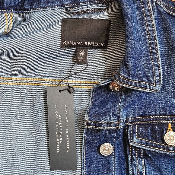 Banana Republic Women's Jean Jacket - Size XS - NWT - Picture 4 of 6